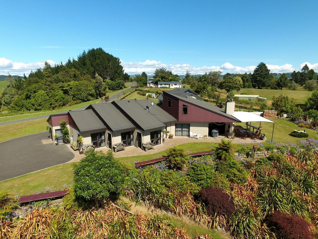 Waitomo Golfstays B&B Otorohanga Exterior photo